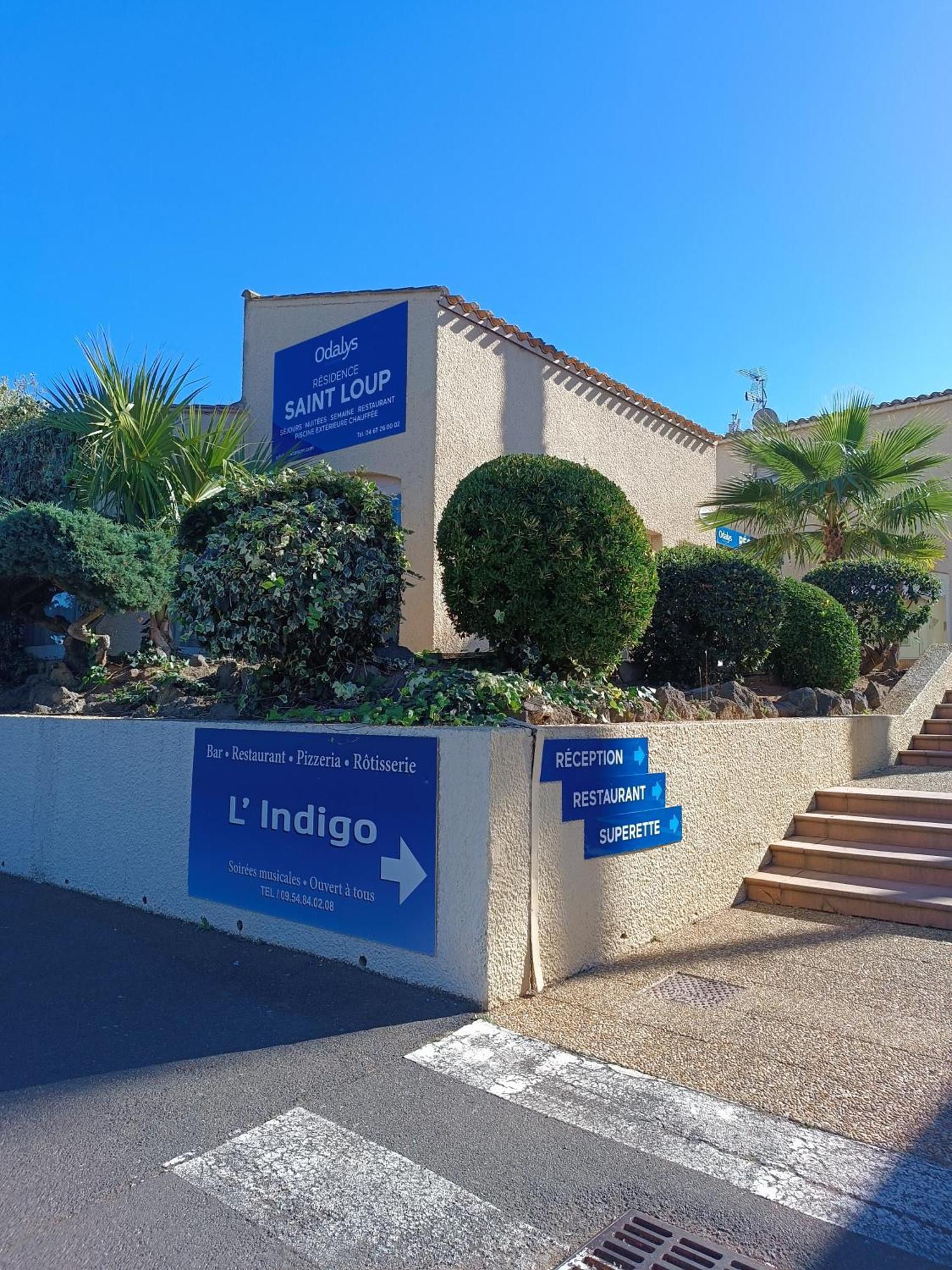 Studio Renove Dans Residence De Vacances Avec Grande Piscine Chauffee, Parking Et Terrasse Agde Buitenkant foto